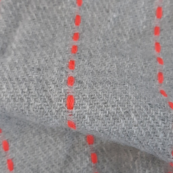 Universal Thread Scarf - Picture 3 of 3